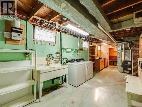 3201 Highway Drive, Trail, BC - Indoor Photo Showing Other Room