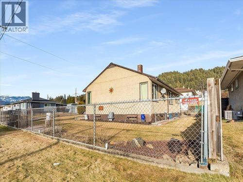 3201 Highway Drive, Trail, BC - Outdoor With Exterior