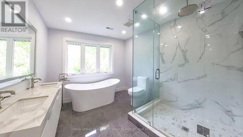 1029 Lorne Park Road, Mississauga, ON - Indoor Photo Showing Bathroom