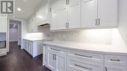 1029 Lorne Park Road, Mississauga, ON - Indoor Photo Showing Kitchen