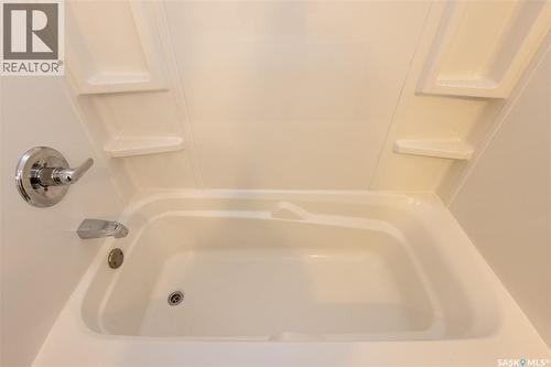 510 Bate Crescent, Saskatoon, SK - Indoor Photo Showing Bathroom