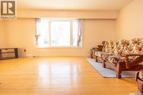 510 Bate Crescent, Saskatoon, SK - Indoor