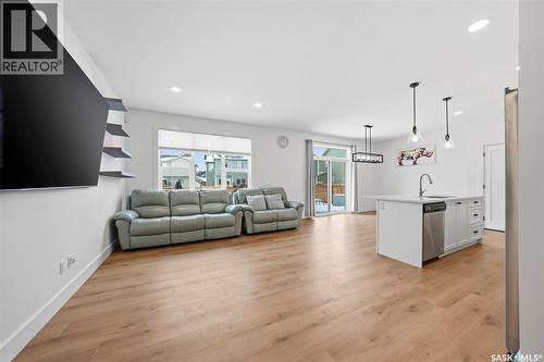307 Keith Union, Saskatoon, SK - Indoor Photo Showing Living Room