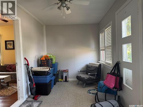 204 1St Street E, Wynyard, SK - Indoor