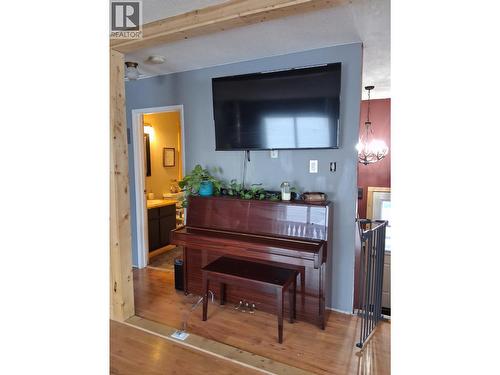 1441 Coalmine Road, Telkwa, BC - Indoor