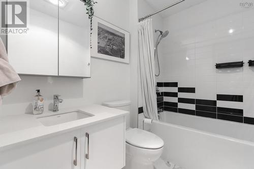 Bathroom - 102 5684 West Street, Halifax, NS - Indoor Photo Showing Bathroom