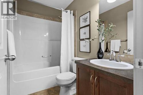 133 Sage Valley Close Nw, Calgary, AB - Indoor Photo Showing Bathroom