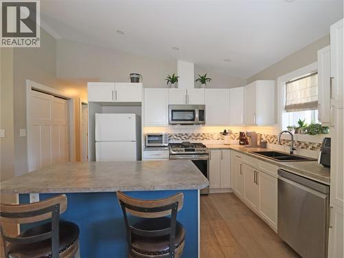 3600 Hall Frontage Road, Grand Forks, BC - Indoor Photo Showing Kitchen With Double Sink