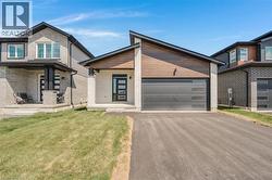 52 MOON Crescent  Cambridge, ON N1S 5A7