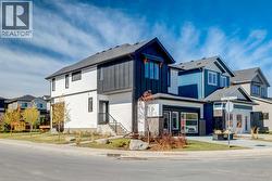 128 Quartz Crescent  Cochrane, AB T4C 3G2