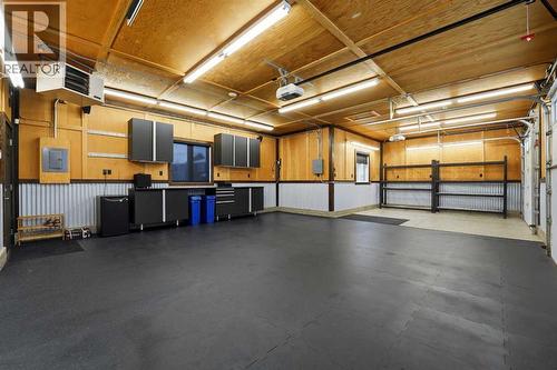 Detached Triple Garage - 26 Van Horn Close, Red Deer, AB - Indoor Photo Showing Garage