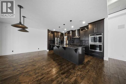 26 Van Horn Close, Red Deer, AB - Indoor Photo Showing Kitchen With Stainless Steel Kitchen With Upgraded Kitchen