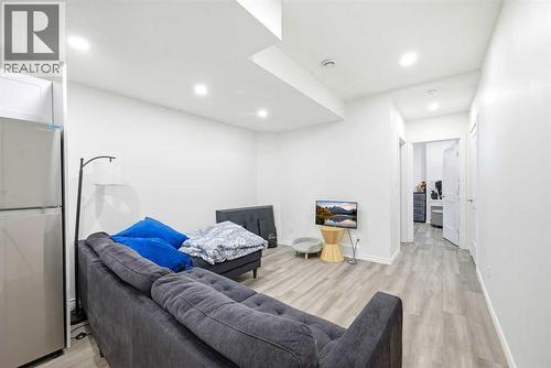 185 Edith Green Nw, Calgary, AB - Indoor