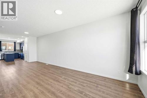 185 Edith Green Nw, Calgary, AB - Indoor Photo Showing Other Room