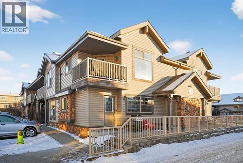105, 23 Everridge Square SW  Calgary, AB T2Y 5J6