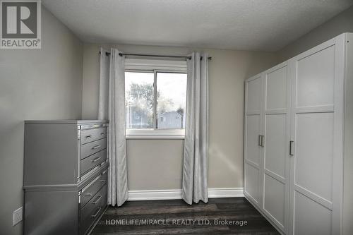 10 Grasspoint Square, Brampton, ON - Indoor Photo Showing Other Room
