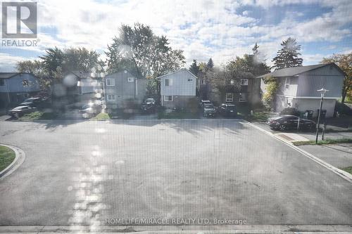 10 Grasspoint Square, Brampton, ON - Outdoor