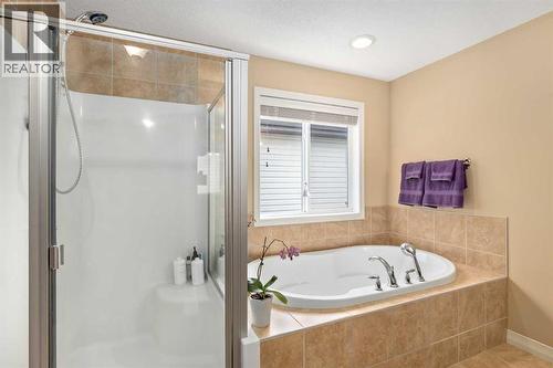 Primary Ensuite - 112 Sunset View, Cochrane, AB - Indoor Photo Showing Bathroom