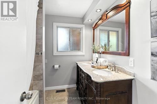 83 Sherwood Road E, Ajax, ON - Indoor Photo Showing Bathroom