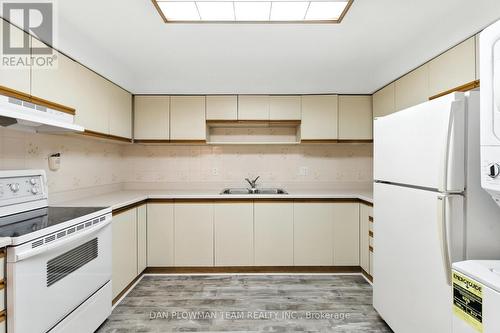 83 Sherwood Road E, Ajax, ON - Indoor Photo Showing Kitchen With Double Sink