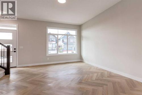 466 River Avenue, Cochrane, AB - Indoor Photo Showing Other Room