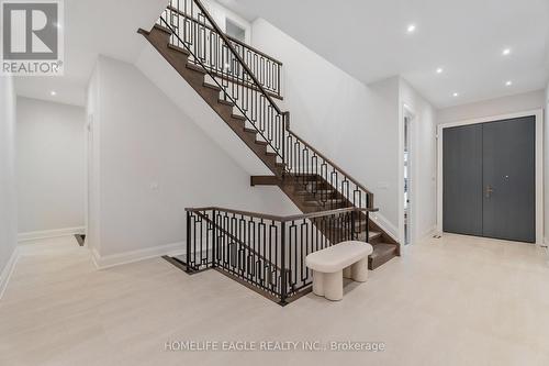 57 Glass Drive, Aurora, ON - Indoor Photo Showing Other Room