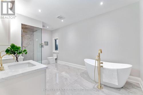 57 Glass Drive, Aurora, ON - Indoor Photo Showing Bathroom