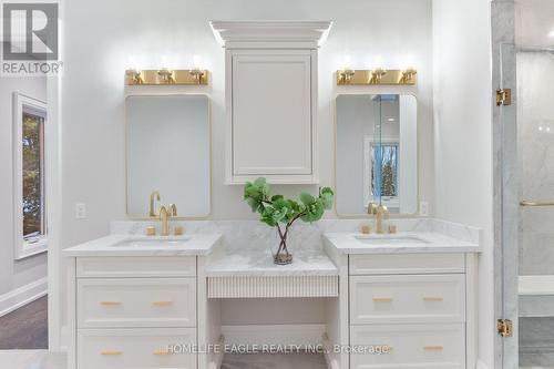 57 Glass Drive, Aurora, ON - Indoor Photo Showing Bathroom