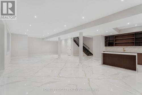 57 Glass Drive, Aurora, ON - Indoor Photo Showing Other Room