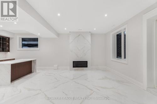 57 Glass Drive, Aurora, ON - Indoor Photo Showing Other Room