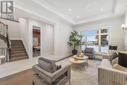 57 Glass Drive, Aurora, ON - Indoor Photo Showing Living Room