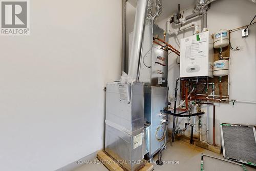 338 - 349 Wheat Boom Drive, Oakville, ON - Indoor