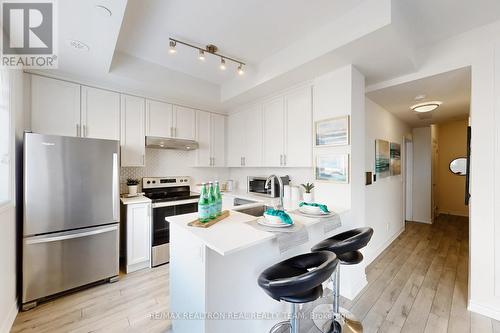 338 - 349 Wheat Boom Drive, Oakville, ON - Indoor Photo Showing Kitchen With Stainless Steel Kitchen With Upgraded Kitchen