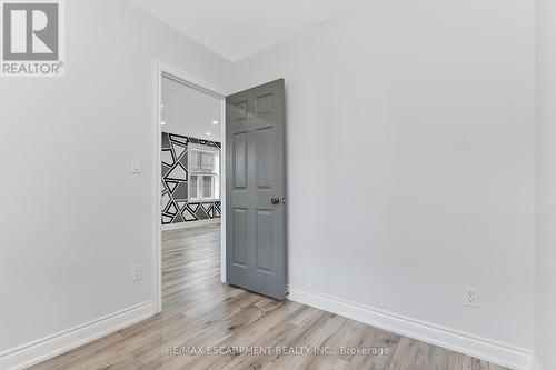 54 Craigmiller Avenue, Hamilton, ON - Indoor Photo Showing Other Room