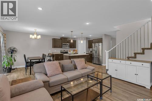 131 315 Dickson Crescent, Saskatoon, SK - Indoor Photo Showing Living Room