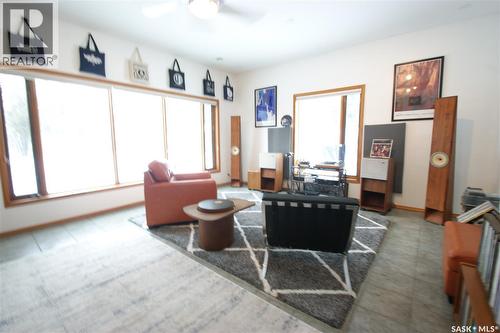 47 Lindsay Drive, Saskatoon, SK - Indoor
