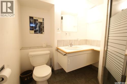 47 Lindsay Drive, Saskatoon, SK - Indoor Photo Showing Bathroom