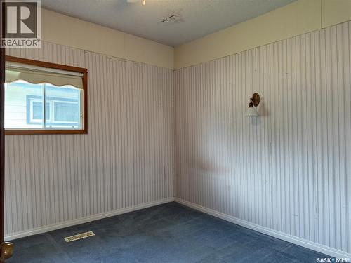 218 4Th Street E, Wynyard, SK - Indoor Photo Showing Other Room