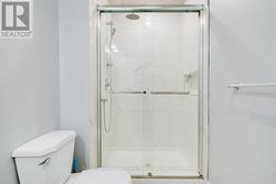 Bathroom Rear - 3Pc - 