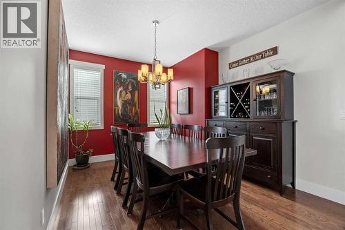 dining room - 184 Magenta Crescent, Chestermere, AB - Indoor Photo Showing Dining Room