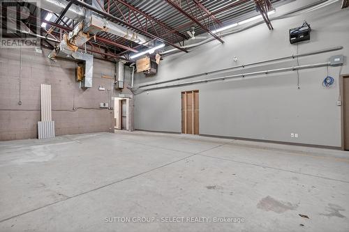 812 Dundas Street, London East (East G), ON 