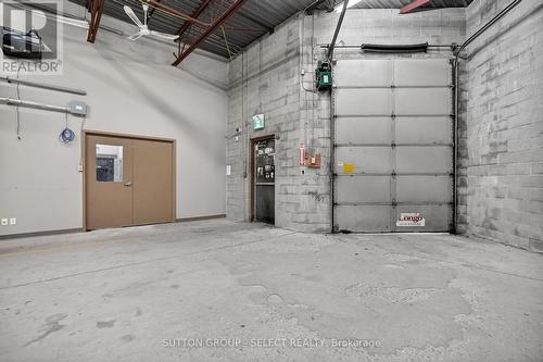 812 Dundas Street, London East (East G), ON 