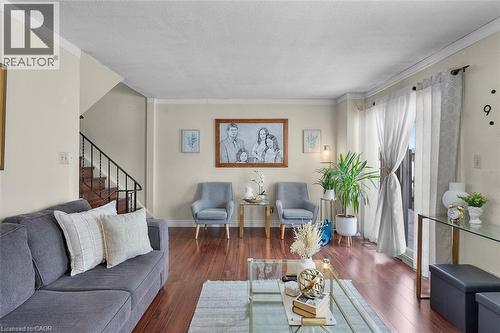 7001 Casey Street Unit# 29, Niagara Falls, ON - Indoor Photo Showing Living Room