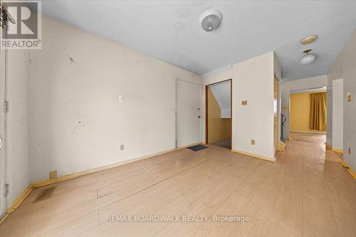 825 De Salaberry Street, Ottawa, ON - Indoor Photo Showing Other Room