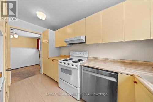 825 De Salaberry Street, Ottawa, ON - Indoor Photo Showing Kitchen