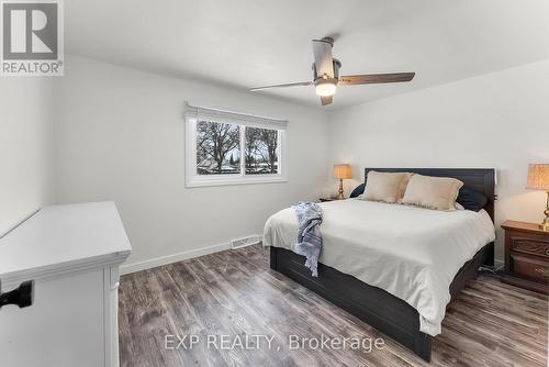 Bedroom 2 - 6970 Concord Crescent, Niagara Falls (Arad/Fallsview), ON - Indoor Photo Showing Bedroom