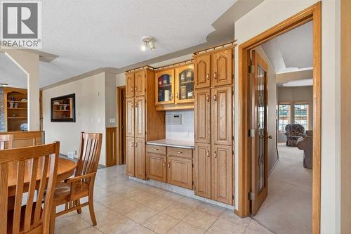 116 Hampshire Grove Nw, Calgary, AB - Indoor Photo Showing Dining Room