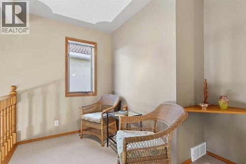 116 Hampshire Grove Nw, Calgary, AB - Indoor Photo Showing Other Room