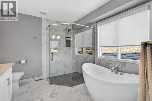 116 Hampshire Grove Nw, Calgary, AB - Indoor Photo Showing Bathroom