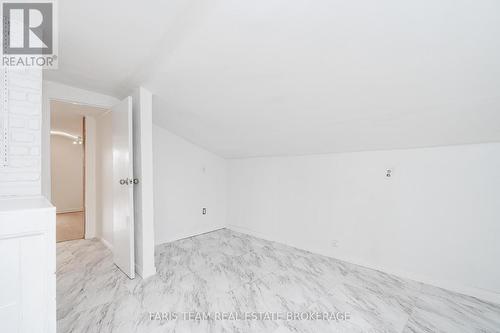 3 Courtland Street, Orillia, ON - Indoor Photo Showing Other Room